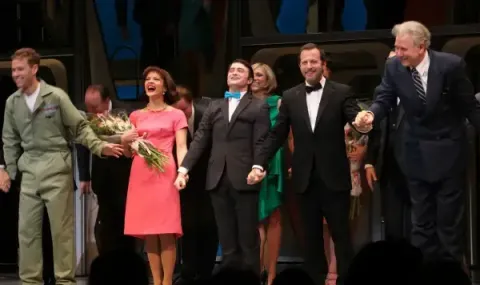 Cast How To Succeed In Business